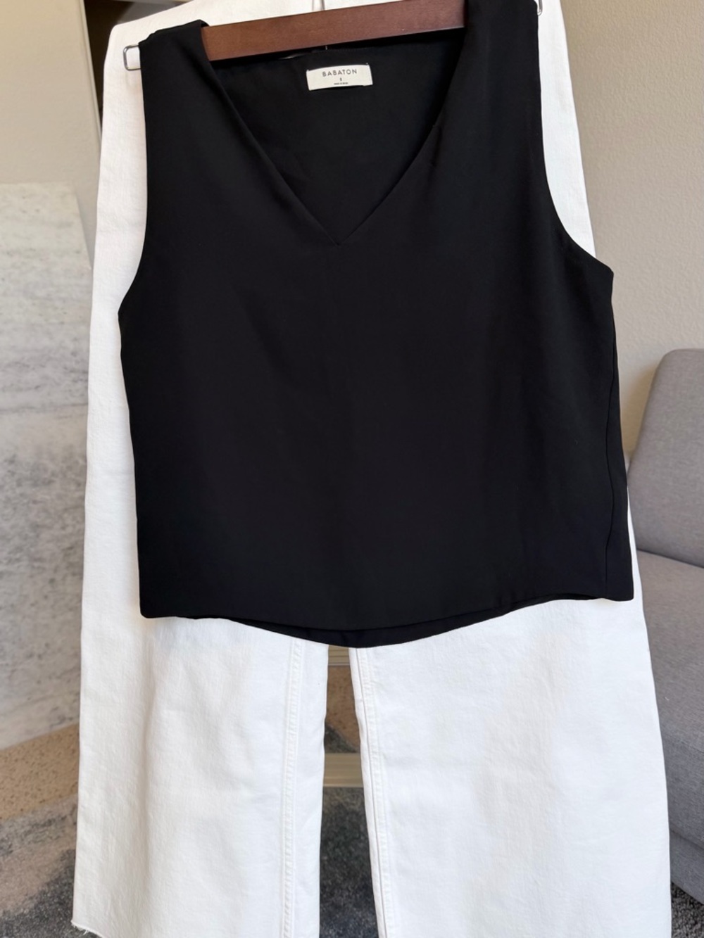 Aritzia Babaton Classic Black Dressy Sleeveless Top